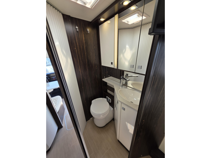 B&uuml;rstner Elegance 695 G Queensbed VOLLST&Auml;NDIG 2017 Foto: 17