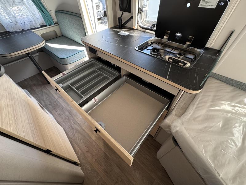 Eriba Touring 642 Harbour Blue 