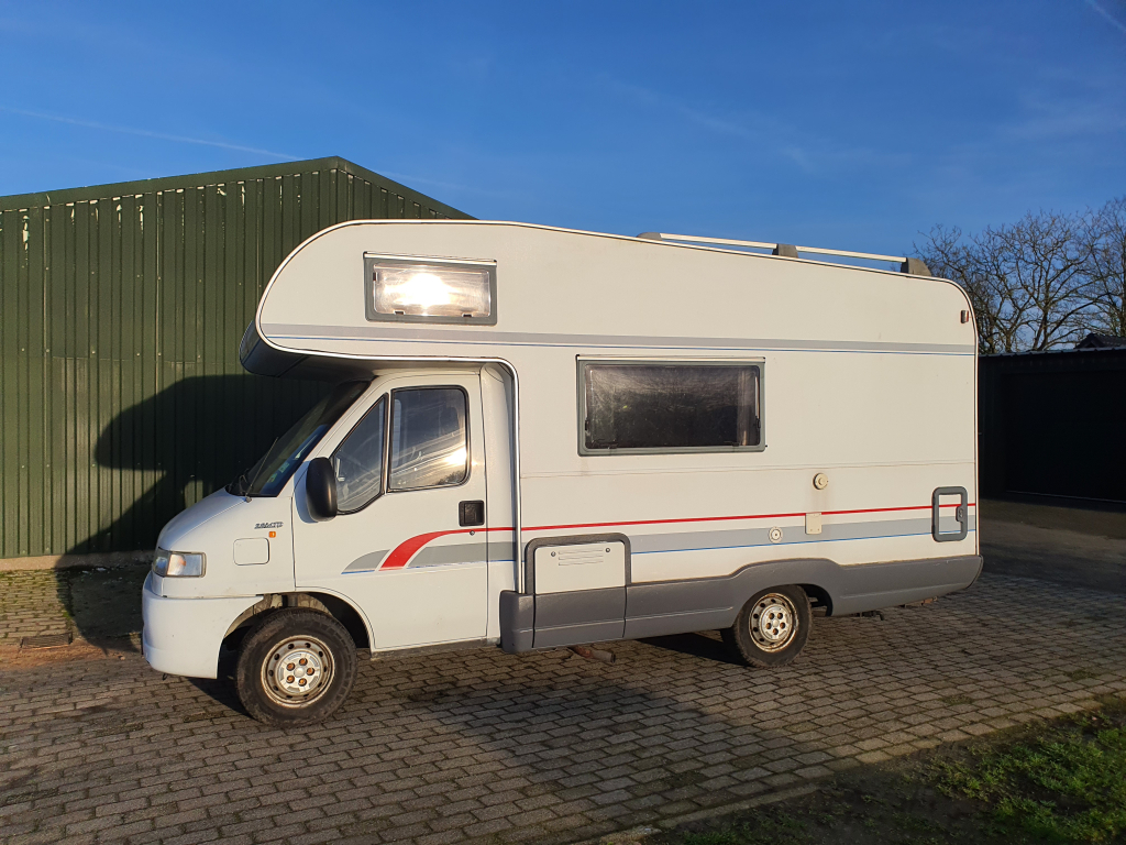 Fiat Ducato 2.8 tdi Bürstner 2 zonnepanelen 6 zitplaatsen foto: 21