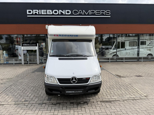 Adria Stargo 670SP MB 316Cdi Maxxfan Luifel Oven 1Ste Eigenaar foto: 3