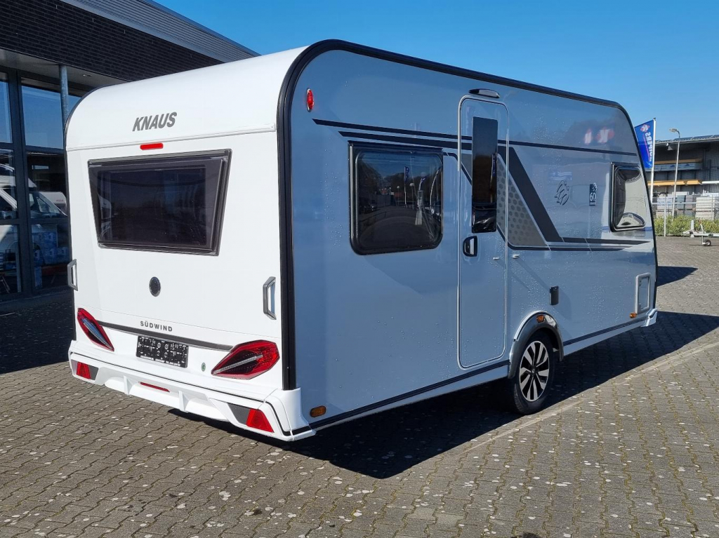Knaus Sudwind 450 FU 60 Years edition