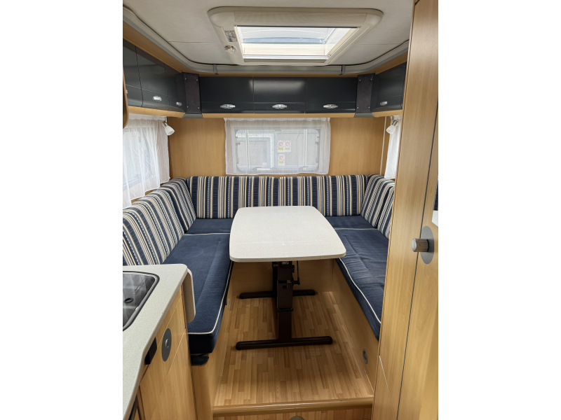 Dethleffs Globebus 3 T Ruimer rondzit  foto: 15