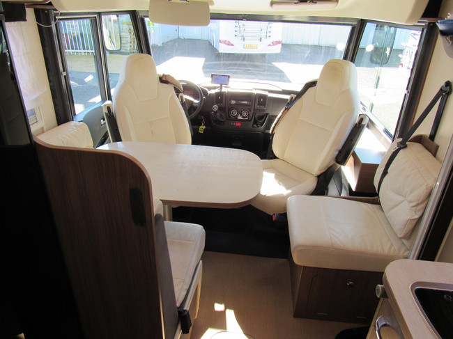 Itineo MB700 Fiat Integriert Queensbett und Hubbett Bj. 2016 Foto: 10