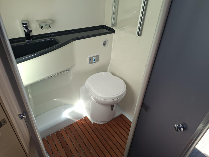 &iexcl;Challenger Premium 287 GA la autocaravana familiar ideal! foto: 15