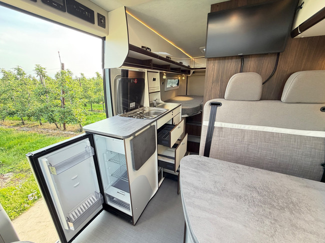 Pössl Summit Prime 640 Automaat / Skyroof / Trekhaak / Schotel TV / Grote NAVI foto: 10