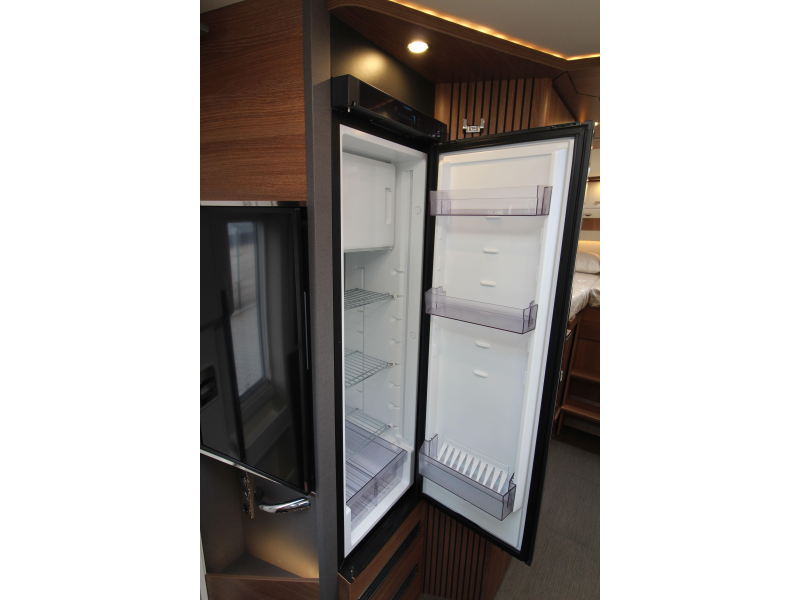 Carthago C-Tourer I Camas individuales + Cama abatible foto: 35