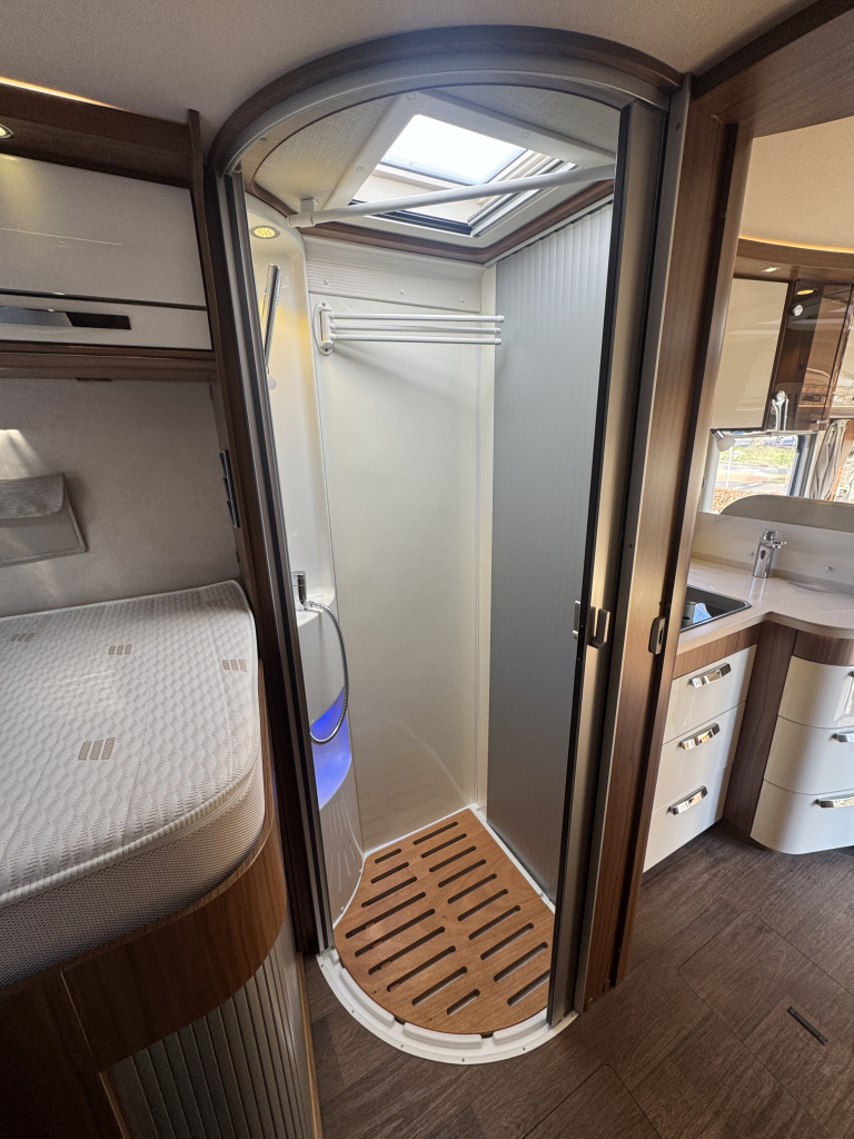 Hymer B680 Starline photo : 17
