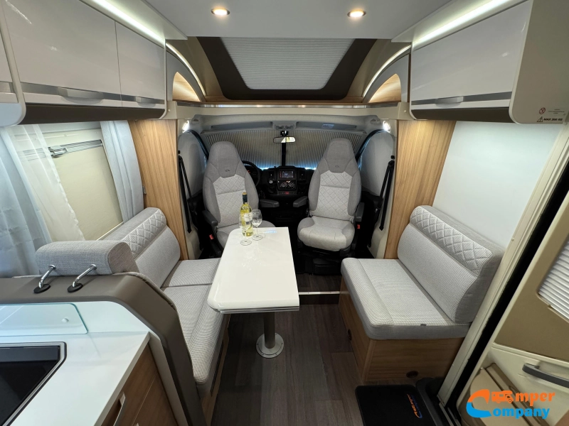 Adria Matrix 640 DC Queensbed / Face to face  foto: 12