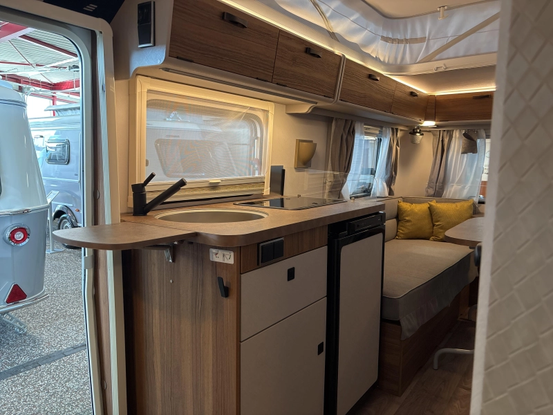Eriba Touring 540 Legend Hampton Argent photo : 11