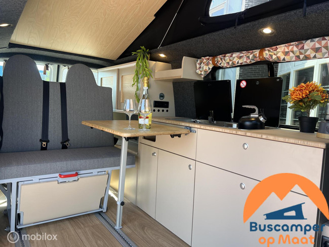 Volkswagen T6 2019 Florida L2H1 98k km Two-tone foto: 2