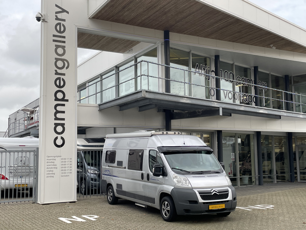 Pössl 2 Win 2 HDI CÁMARA CRUZADA BARRA DE REMOLQUE PANEL SOLAR