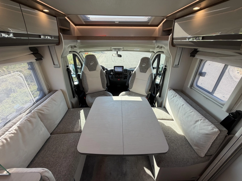 Dethleffs Trend 7057 EBL 2x Airco, XXL Garage photo: 4
