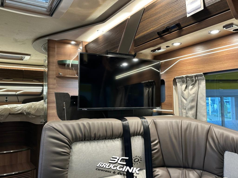 Knaus Sun I 700 LEG photo: 8