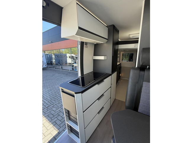 Adria Twin Supreme 640 SGX 9T-Automatic Solar Panel Lithium Maxxfan photo: 14