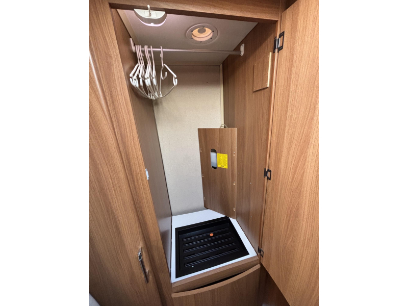 Kabe Smaragd XL Fransbed+Alde verwarming foto: 13