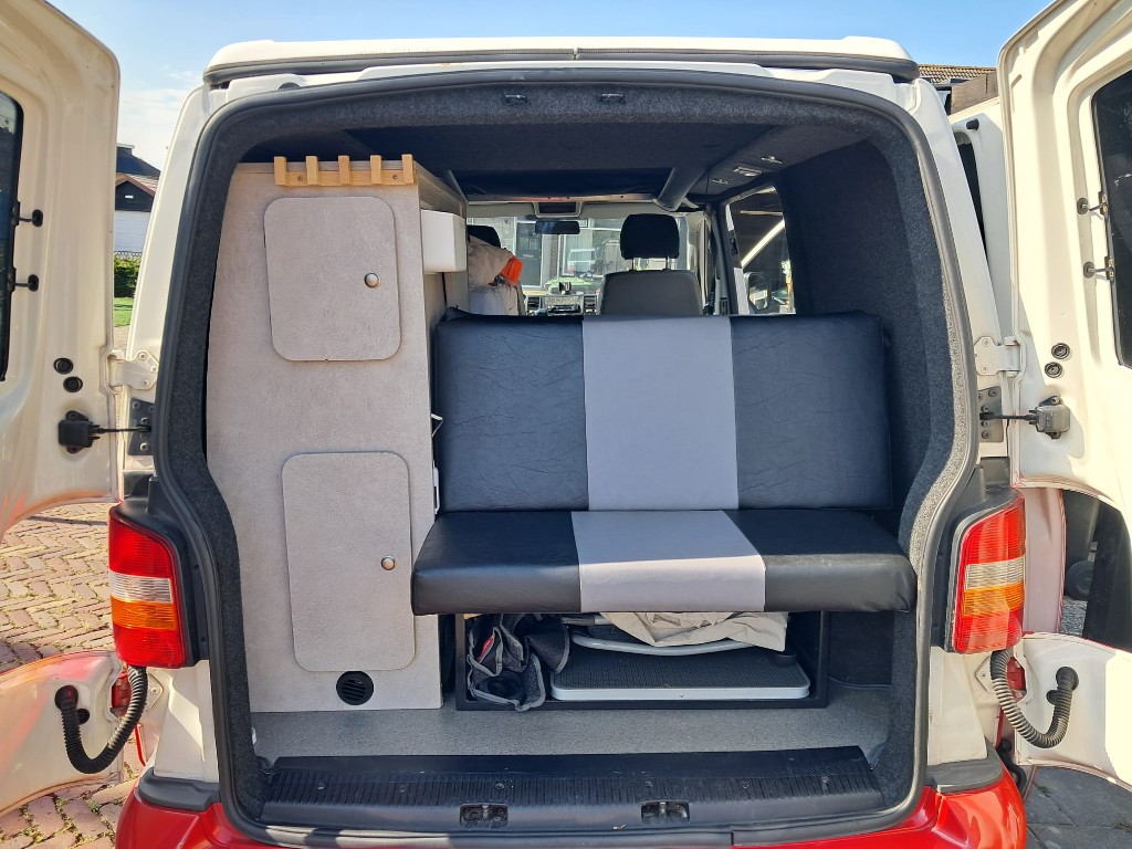 VOLKSWAGEN TRANSPORTER D 128 KW AUT. foto: 6
