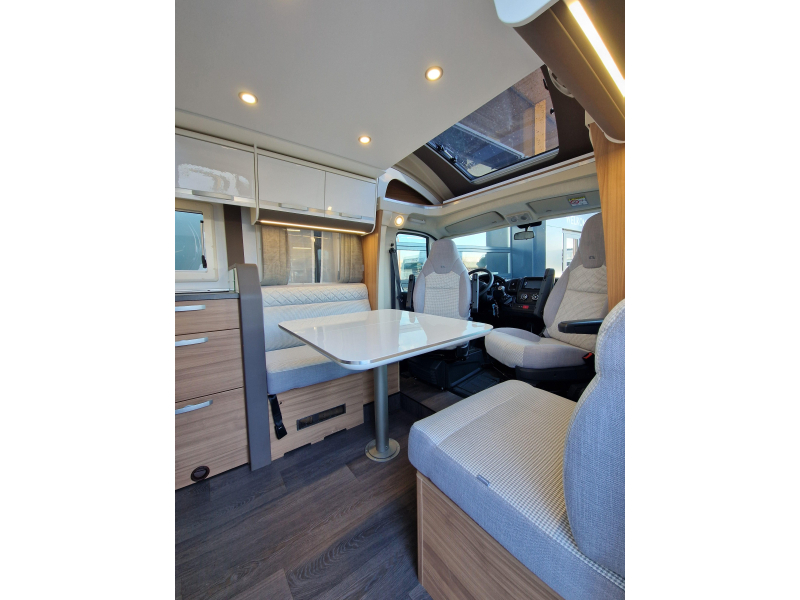 Adria Matrix 640 DC Face to face 2021 Foto: 16