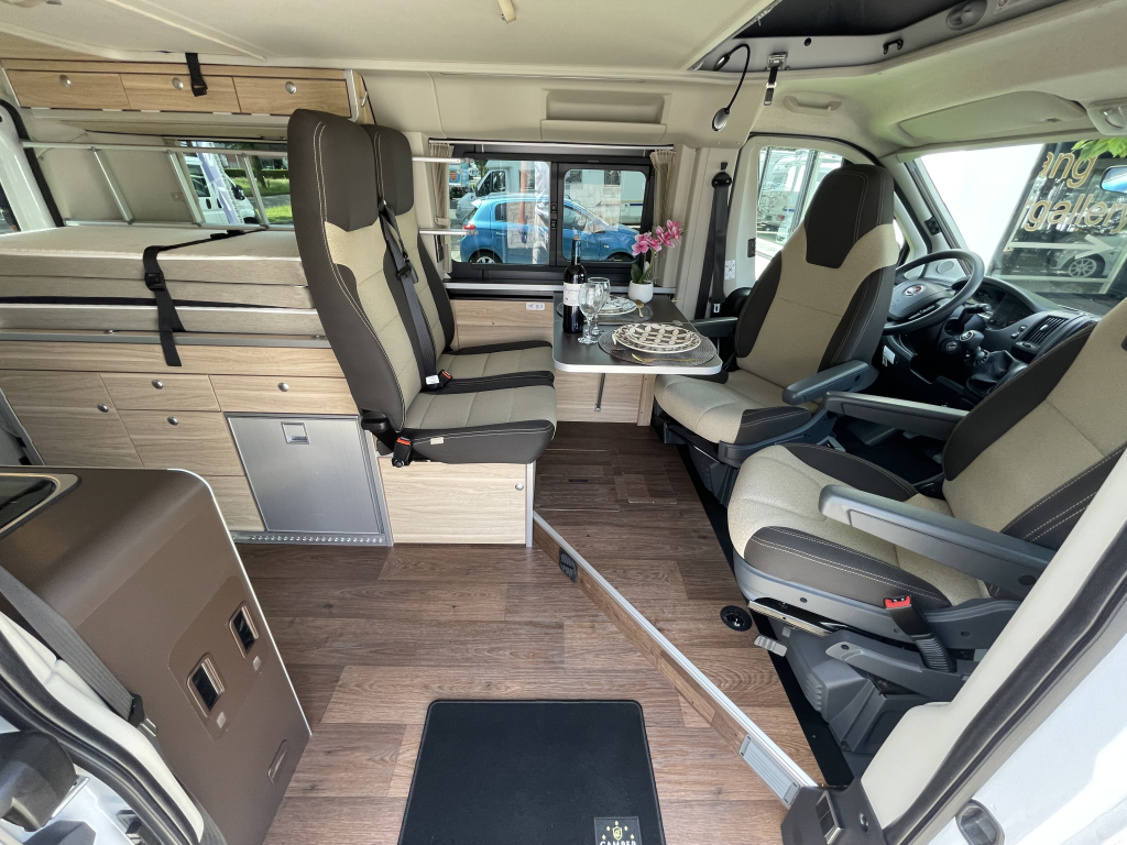 Hymer Sydney 60GT HEFDAK COMPACT 4.96M DIESELKACHEL BEARLOCK foto: 4