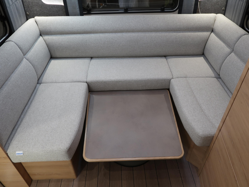 Knaus Sudwind Black Selection 500 EU !! BED VAN 217CM LANG !!!  foto: 10