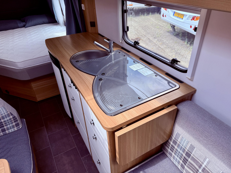 Dethleffs Camper 530 FSK mover/avance/ATC foto: 15