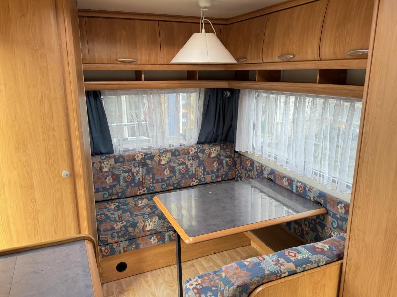 Hobby Excellent 400 SB - Voortent - Zakluifel -  foto: 2