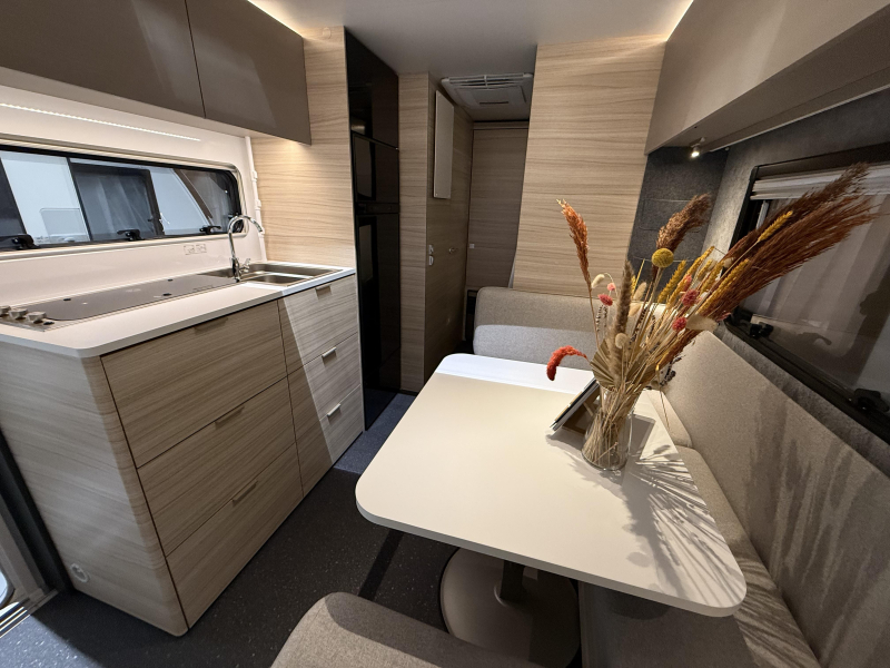 Adria Altea 552 PK NIEUW BINNEN  foto: 3