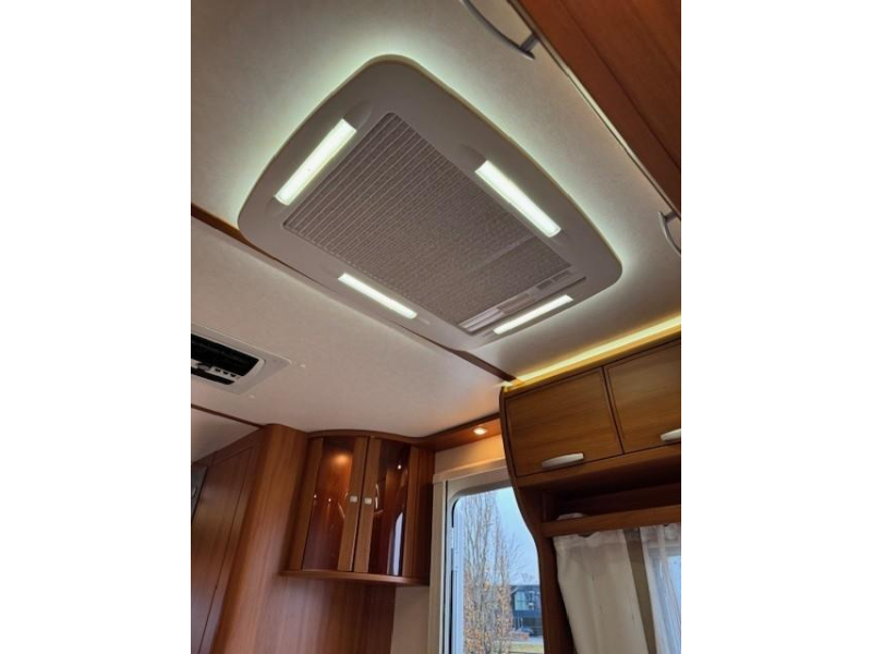 Wilk Sento 530 UE Mover airco luifel  foto: 14