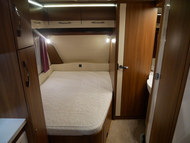 Hobby Excellent 540 UFE Incl. mover en fietsenrek  foto: 9