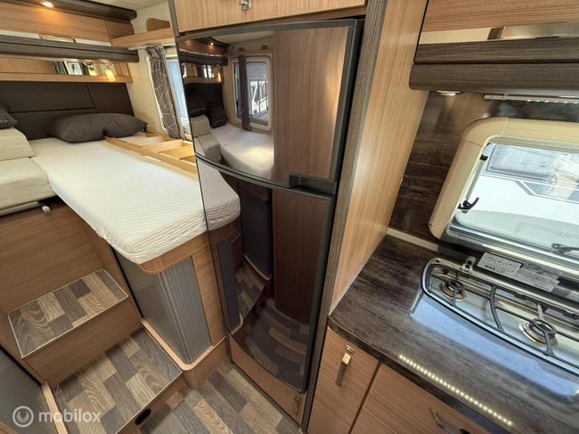 Knaus 700 MEG enkele bedden + hefbed! foto: 13