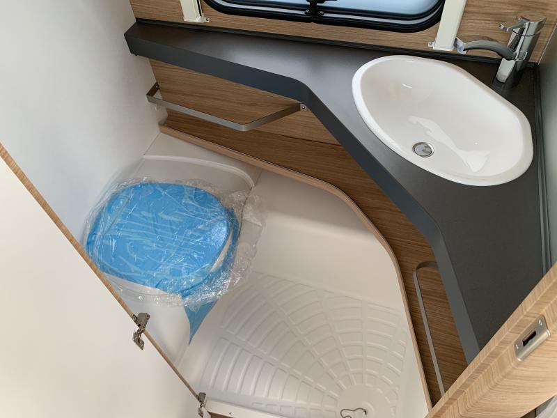 Fendt Bianco Activ 465 SGE 2025/Bedverbr./Combi 4E  foto: 4