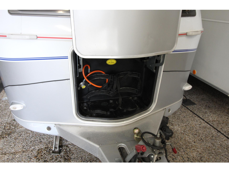Eriba Touring Triton 430 GT Techo elevable, Mover, Avance foto: 17