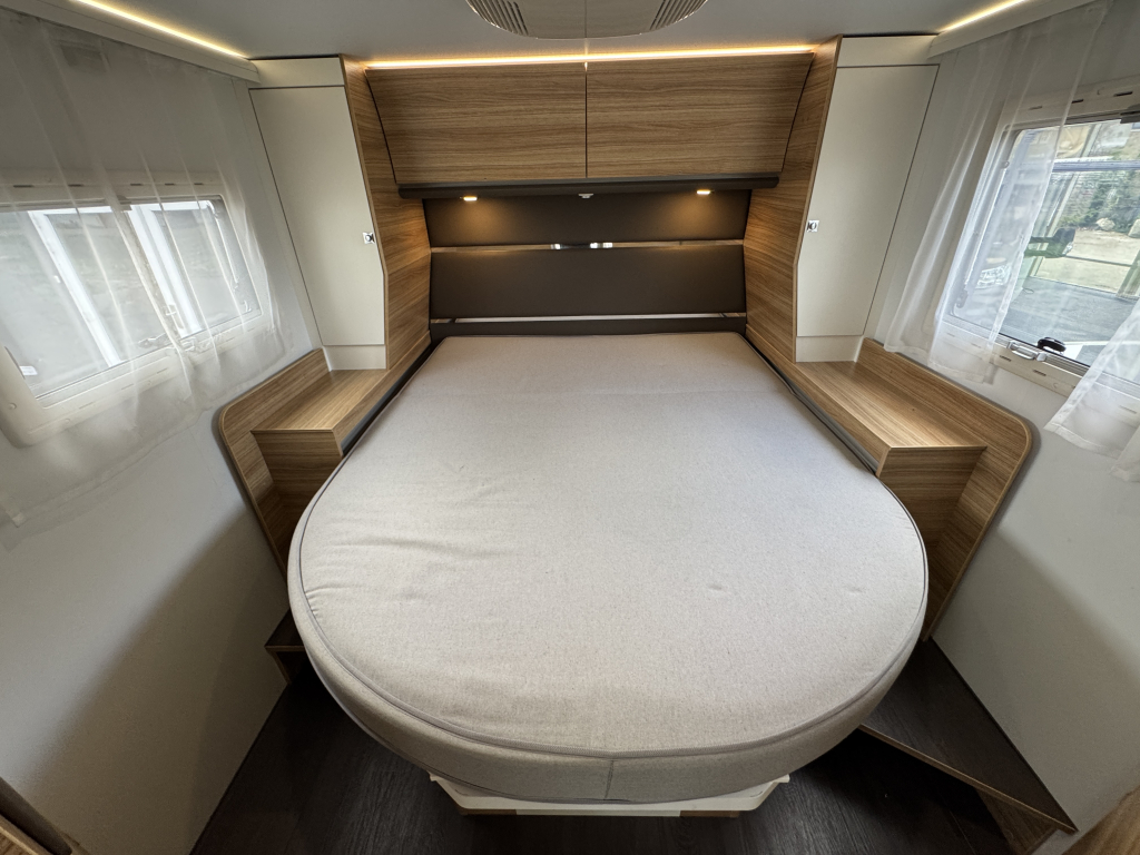 Adria Sonic Plus I 700 DC Foto: 16
