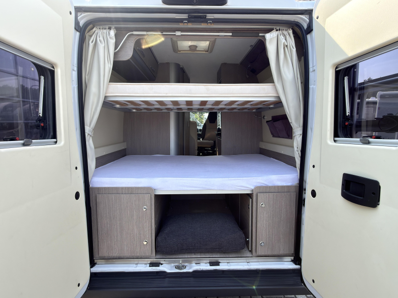 Chausson Twist 594 V 4-persoons  foto: 2