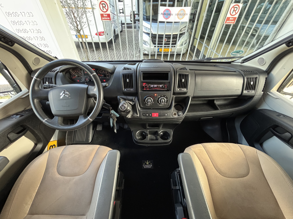 Adria Twin 600 SPT DWARSBED TREKHAAK ZONNEPANEEL EURO6 foto: 13