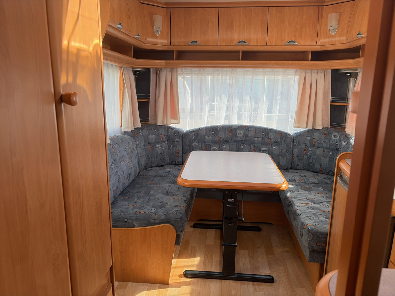Hobby Excellent Easy 460 UFE Mover/Voortent/Fietsdr.  foto: 7
