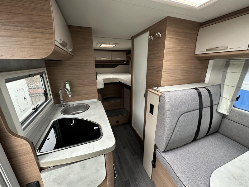 Knaus L!ve I 650 MEG AUTOM&Aacute;TICA 180CV foto: 2