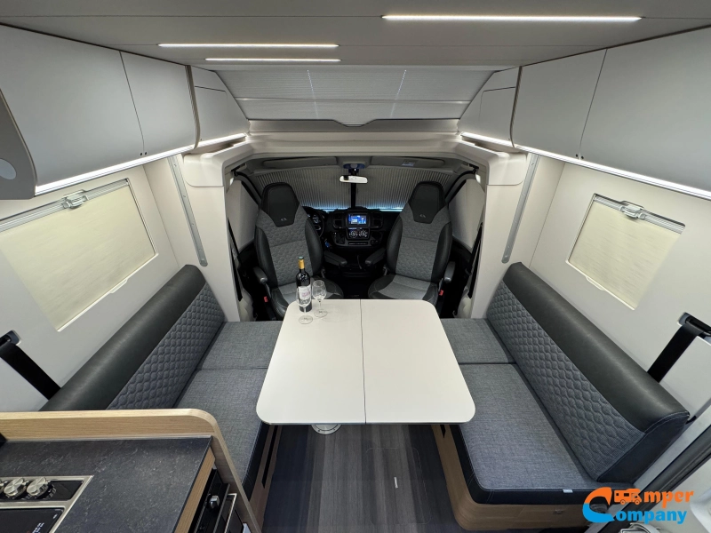 Adria Matrix Plus 670 DL L&auml;ngsbetten / Automatik Foto: 10
