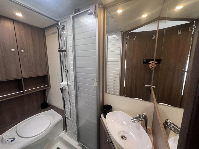 Bürstner Nexxo T 660 Origineel NL camper NAP  foto: 12