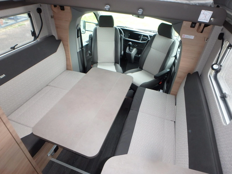Knaus Tourer CUVision 500 LT NU VOOR € 89.950,00  foto: 11