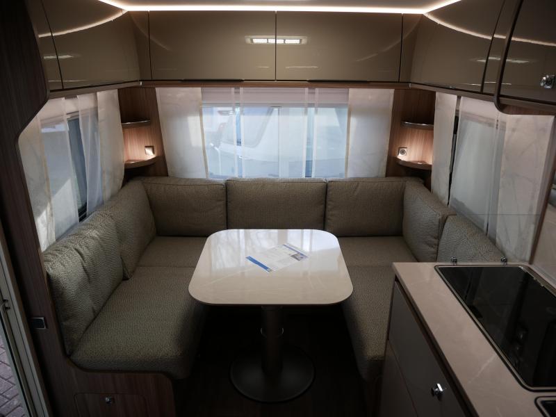 Fendt Tendenza 465 SFB GRATIS MOVER. 