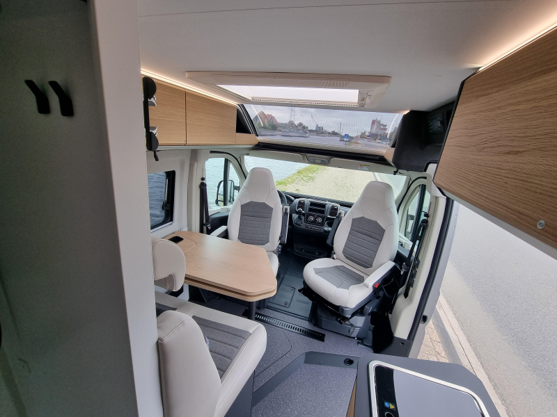 Adria Twin 640 SLB 60 Years Edition Foto: 12