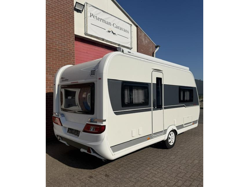 Hobby De Luxe Edition 460 UFE Incl. Luifel en Mover  foto: 2