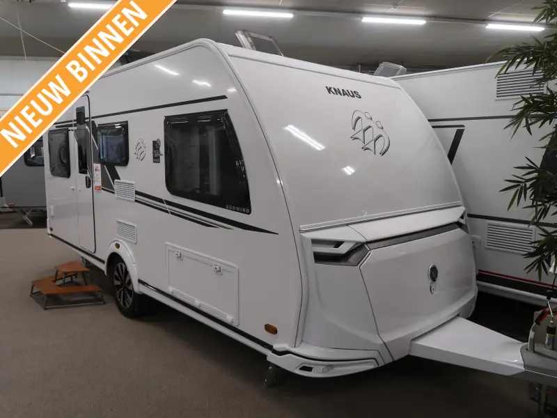 Knaus Sudwind Black Selection 460 EU ENKELE BEDDEN  hoofdfoto: 1