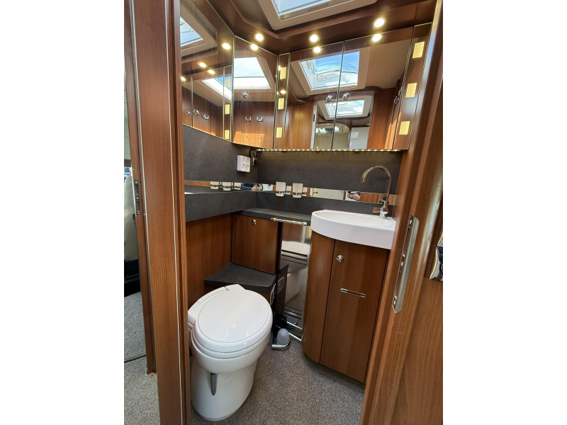 Carthago Liner For Two 53 L RONDZIT - vol accessoires  foto: 19