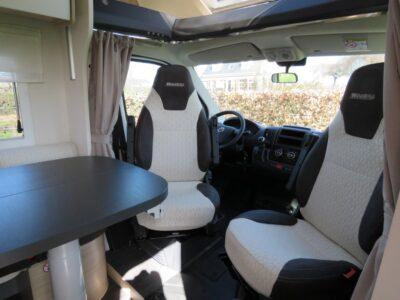 Chausson 627 5 pers.met enkele bedden  foto: 6
