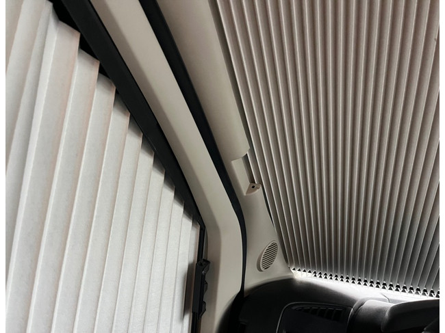 Knaus Boxstar Freeway 640 Automaat Off-Grid Lengtebedden foto: 14