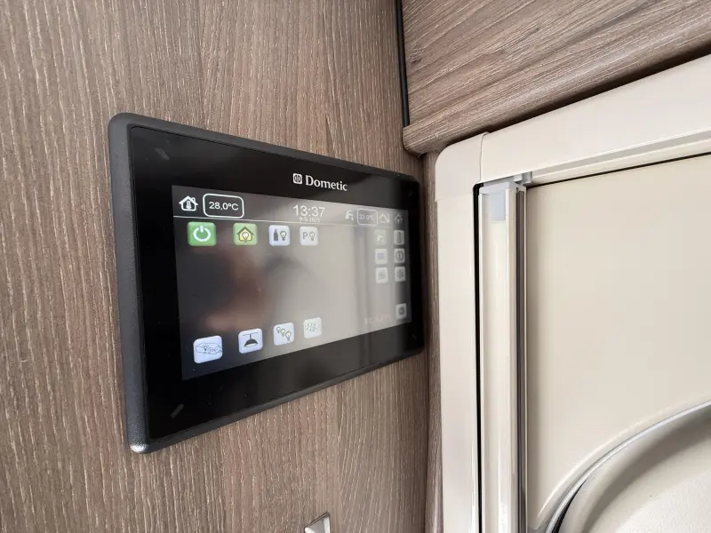 Kabe Royal 520 XL Model 2017 | 230 breed  foto: 12