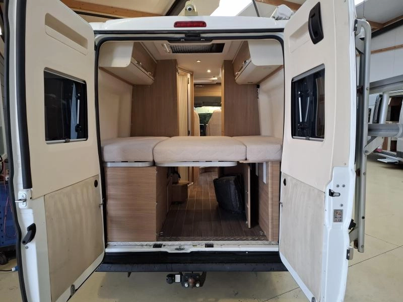 Adria Twin 600 SP 160CV Cama transversal Enganche foto: 6