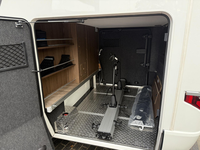 Hymer BML-I 780 Zeer compleet!! foto: 7