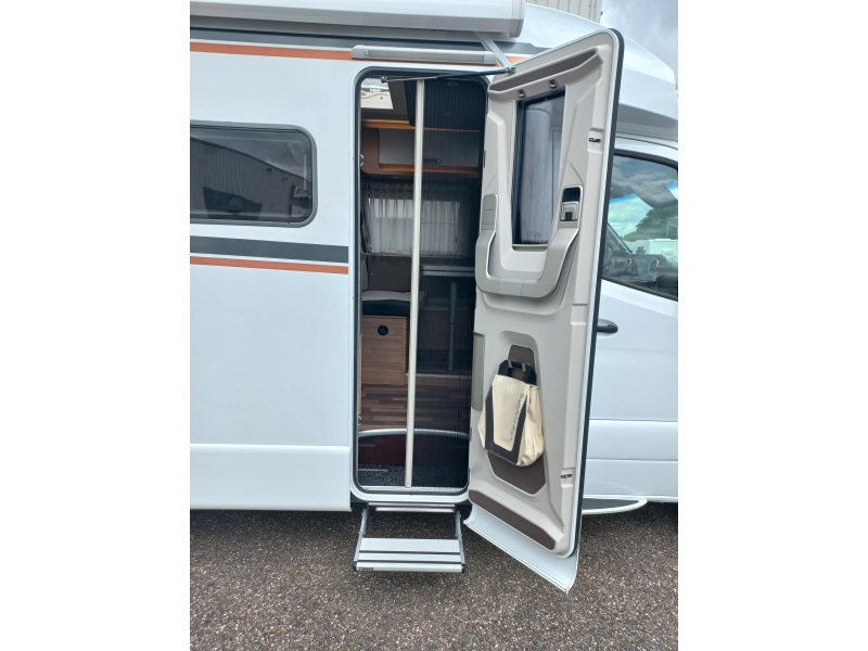 Weinsberg CaraCompact MB 640 MEG Pepper Smart TV Aut Solar  foto: 5